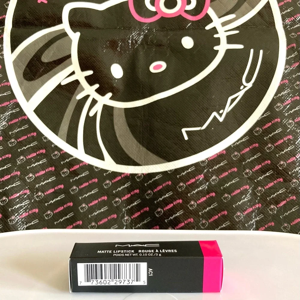 💄HP!💄LAST ONE! MAC Matte Lipstick Candy Yum Yum - Picture 9 of 11
